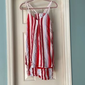 Crown and Ivy size Small